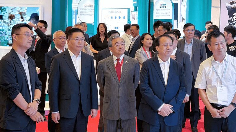 国家各级领导莅临指导｜海兰云亮相2026上海国际碳中和博览会，硬核技术点亮双碳之路