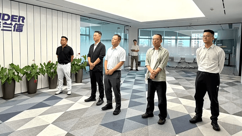 中国电信广东公司到访海兰信 共商海上风电算力合作